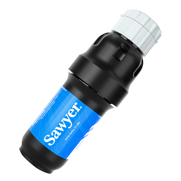 A blue Sawyer squeeze water filter with black body and white cap